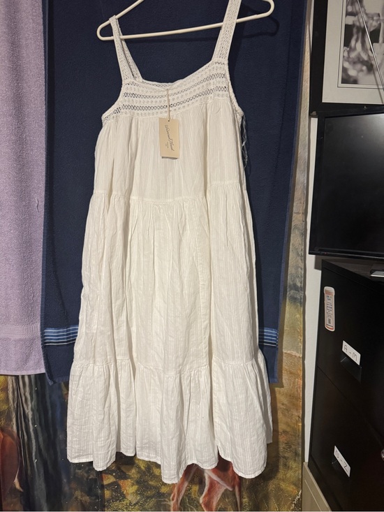 Universal Thread Dresses & Skirts - Universal Thread White Cotton Tiered Midi Dress with Crochet Yoke